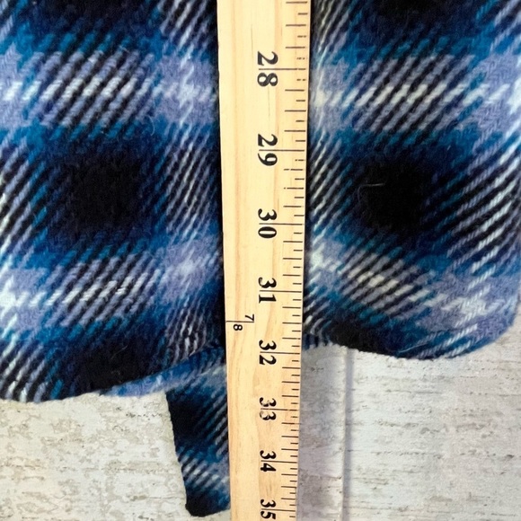 Thick Wool Plaid Shacket Large Blue Black White Belted Jacket Flannel - Picture 13 of 14